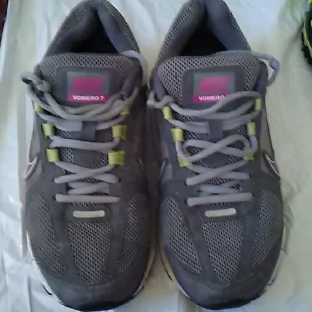Women's Nike Zoom Vomero+ 7 Running Shoes